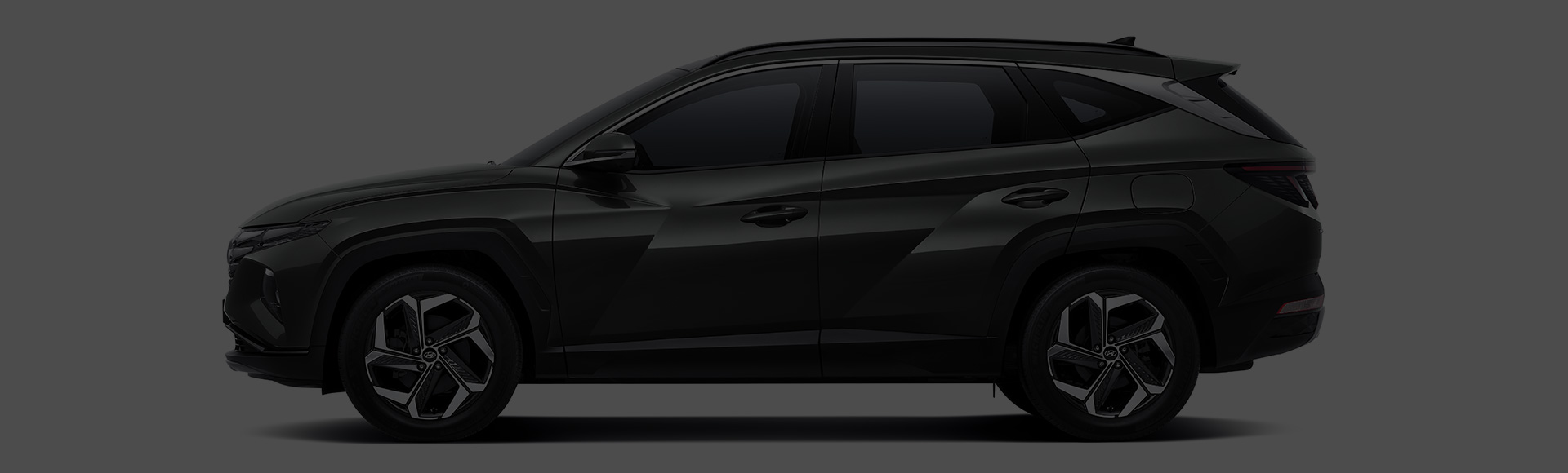 Closer view at the front part of Hyundai car with its logo and grille